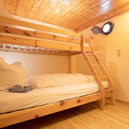 Kuestenmotorschiff Aventura BRE Екстериор снимка