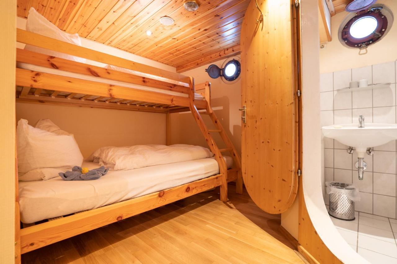 Kuestenmotorschiff Aventura BRE Екстериор снимка